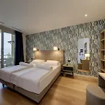 Otel Zust