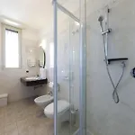 Zust Otel 3*