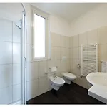 Zust Otel Verbania