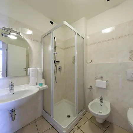 Zust Hotel 3*