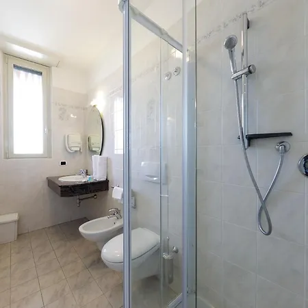 Zust Hotel 3*