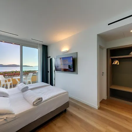 Hotel Zust 3*